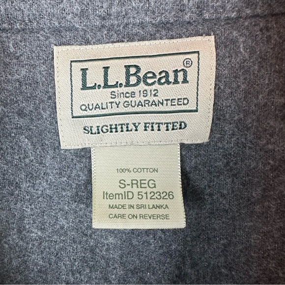 L.L. Bean Slightly Fitted Heavy Cotton Flannel Long Sleeve Shirt - Picture 2 of 6